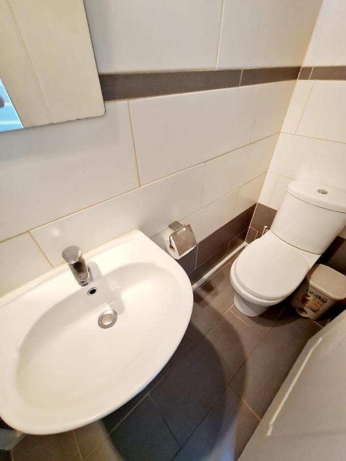 2 Bedroom Townhouse, Close To Paphos Harbour, Use Of Onsite Facilities Exteriér fotografie