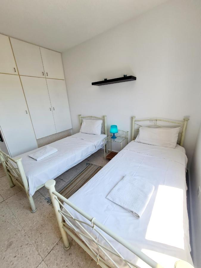 2 Bedroom Townhouse, Close To Paphos Harbour, Use Of Onsite Facilities Exteriér fotografie