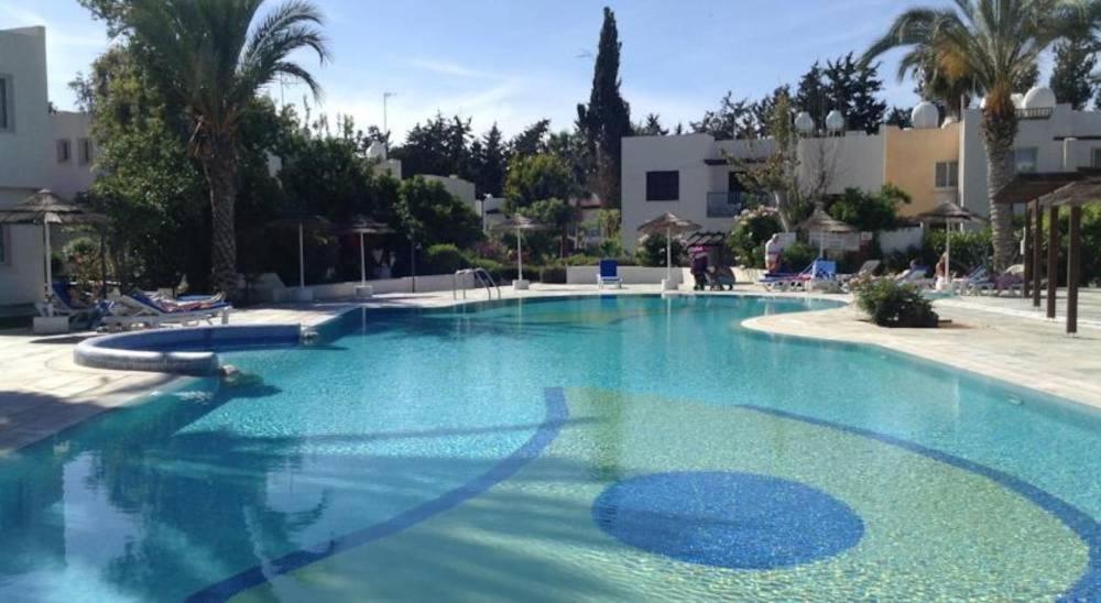 2 Bedroom Townhouse, Close To Paphos Harbour, Use Of Onsite Facilities Exteriér fotografie